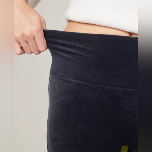 SPANX Velvet Leggings Classic Navy SIZE LARGE EUC - Picture 5 of 13